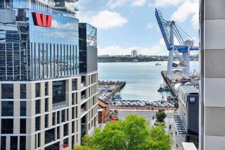 8b/1 Emily Place Auckland Central_13