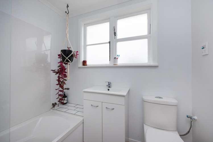 50 Clyde Crescent Roslyn_11