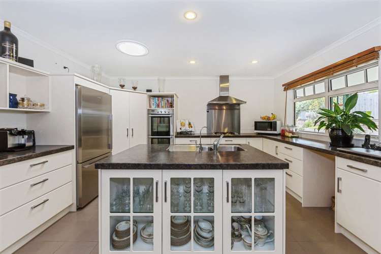 57 Chesterfield Way Orewa_19