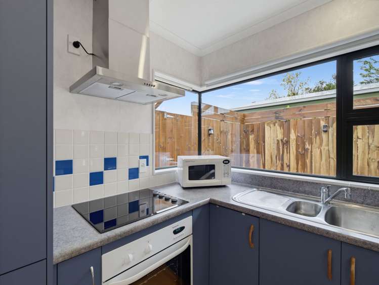 67 and 67A Rhodes Drive Kelvin Grove_8