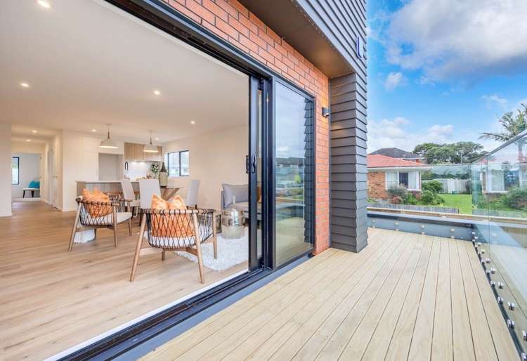 4/5 Marsh Avenue Forrest Hill_4