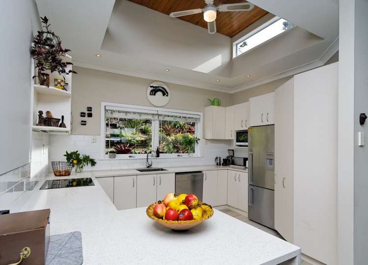 207 Godley Road Titirangi_6