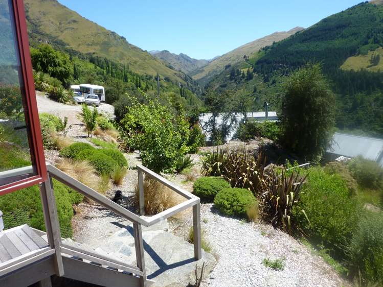 35 Moonlight Track Arthurs Point_2