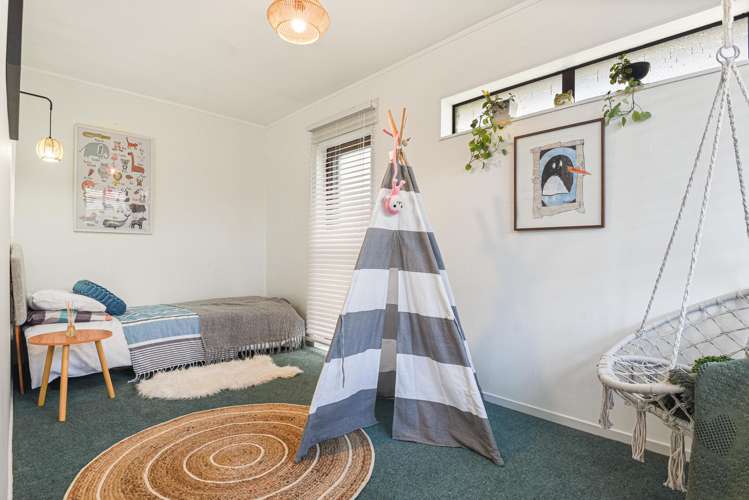 42a Holland Street Glenholme_10