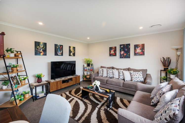 71 Johnstone Drive Fitzherbert_11