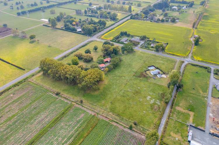 6 Seddon Road Puketaha_1