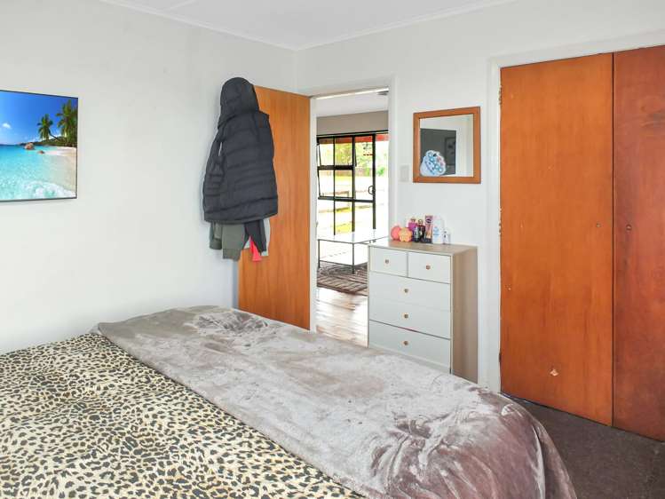 8 Russell Street Foxton_11