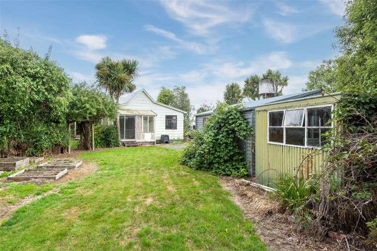 37 Pembertons Road Sefton_8