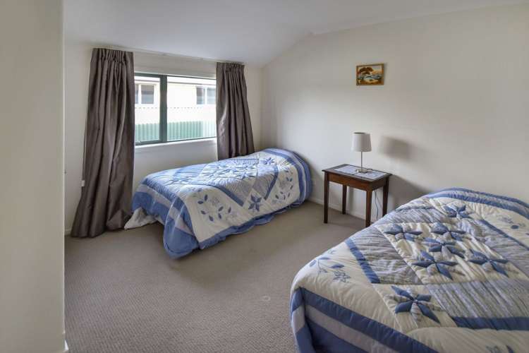 28 Lakeland Avenue Twizel_6