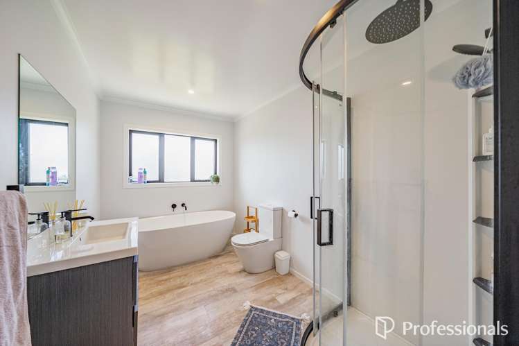 16a Sharpe Crescent Wainuiomata_15