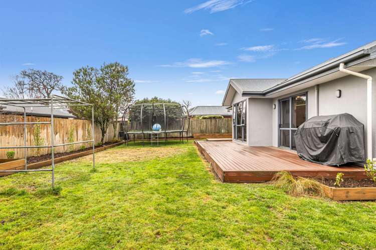 15 Otia Drive Richmond_17