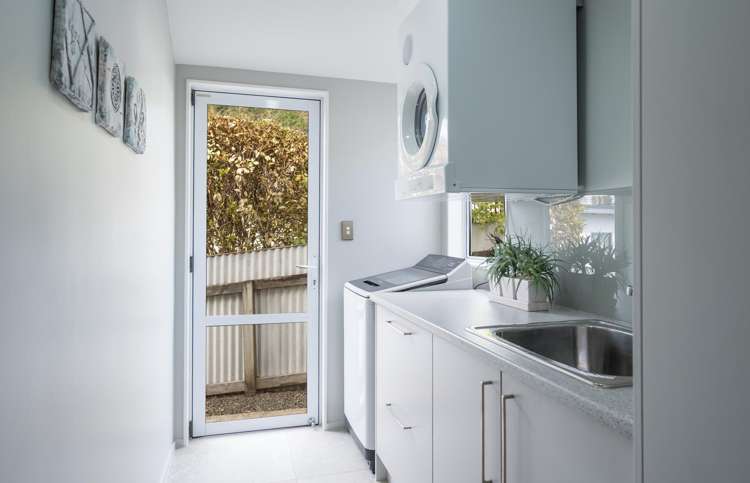 23 Valhalla Drive Richmond_12