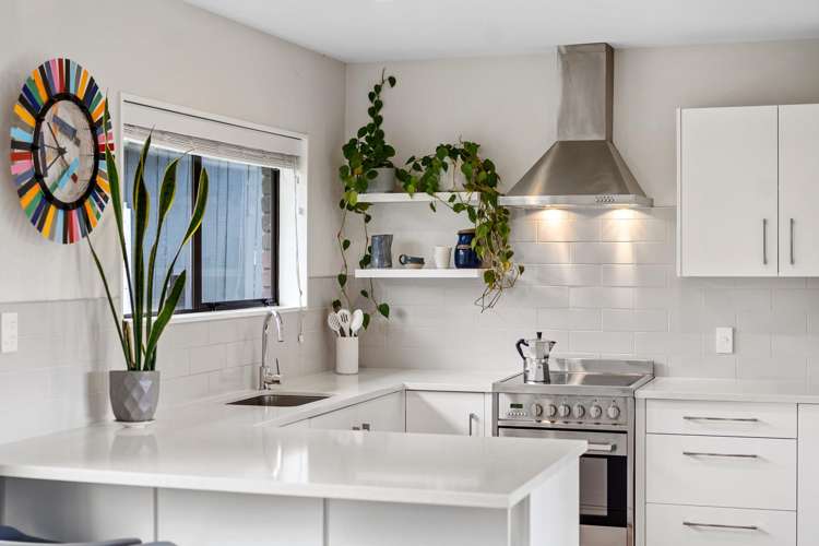 8 Lochinvar Place Ohauiti_17