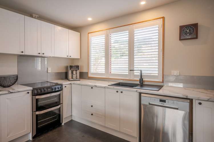 5f Church Street Akaroa_7