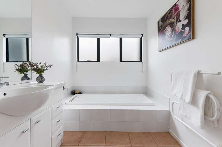 659A Beach Road Rothesay Bay_14