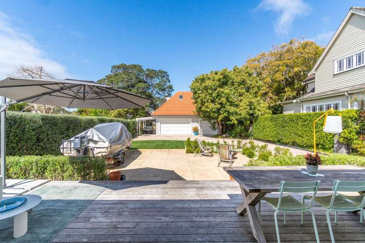 4 Castle Drive Epsom_22