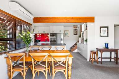 876B Dominion Road_1