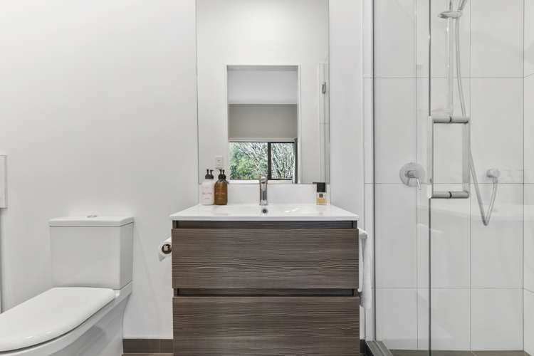 520 West Coast Road Oratia_29