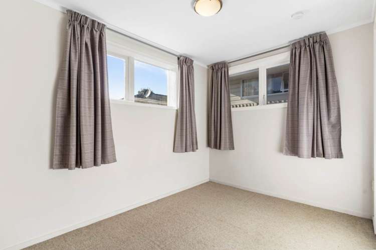 73 Chartwell Avenue Glenfield_18