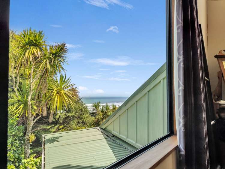 117 Seaview Road Piha_21