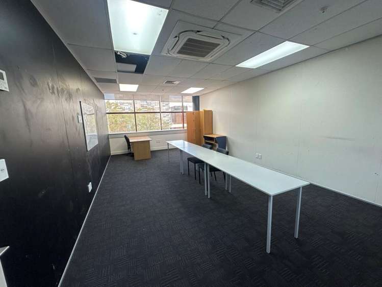 22 Amersham Way City Centre_2