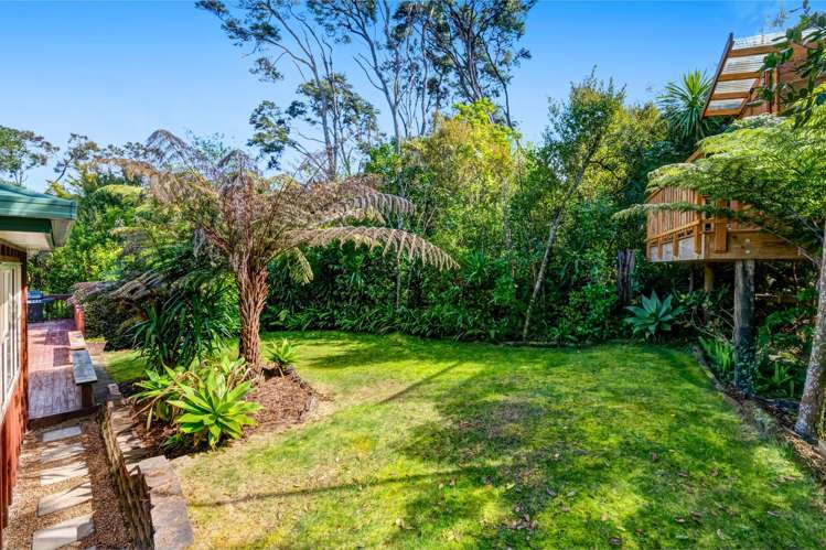 6 Chenery Road Red Beach_19