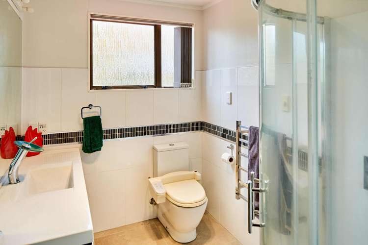 18 Solander Place Whitby_24