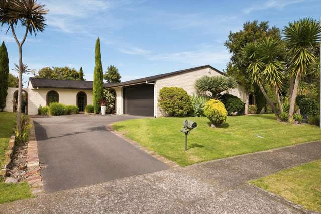 Waterfront lifestyle, family-sized living