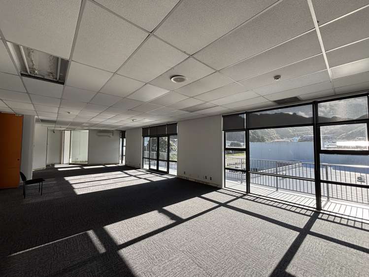 Unit 11, 2 Centennial Highway Ngauranga_3