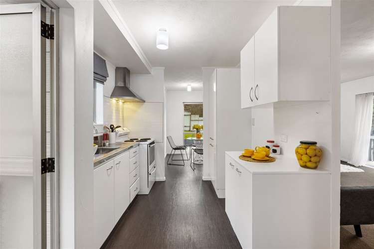 24 Garton Drive Massey_10