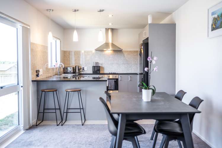 16 John Broad Place Flat Bush_8