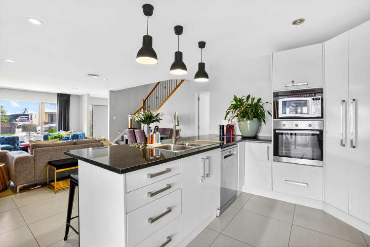 94 Keri Vista Rise Papakura_1