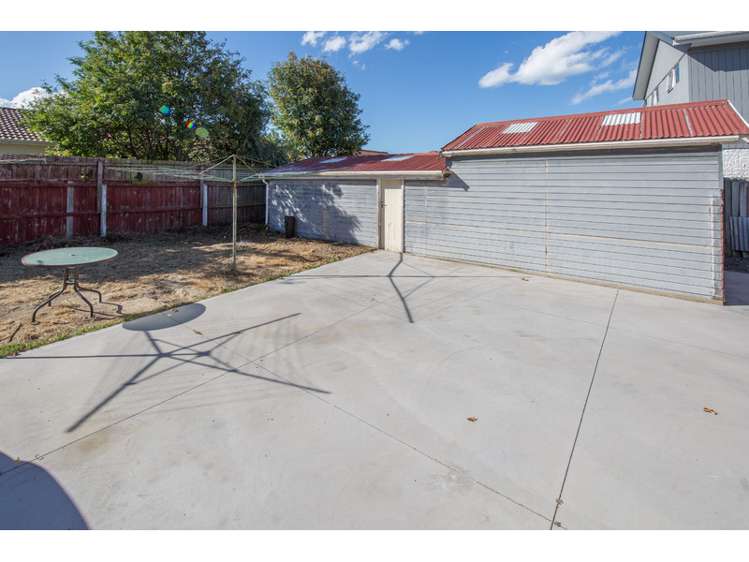 239 Shortland Street Aranui_11