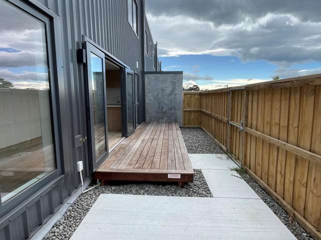 10/1 Lake Bryndwr Lane Burnside_1