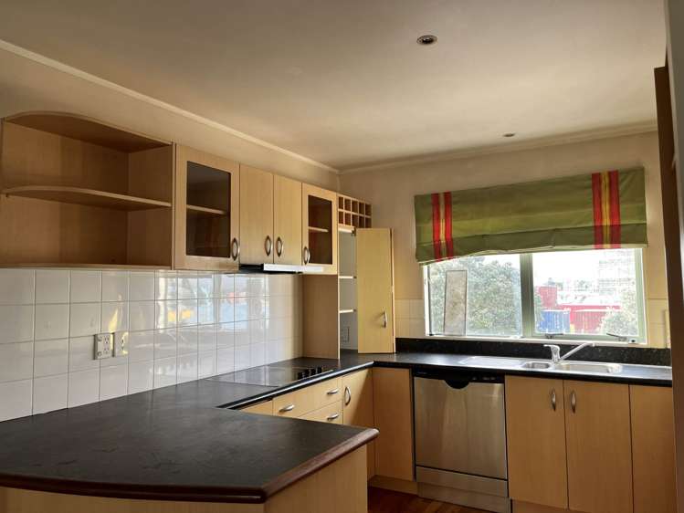 24/2 Onehunga Harbour Road Onehunga_3