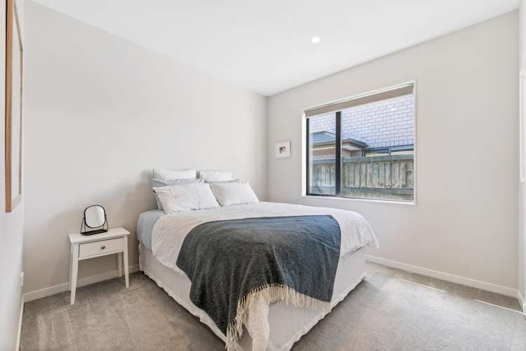 16 Sir Lincoln Drive Kumeu_31