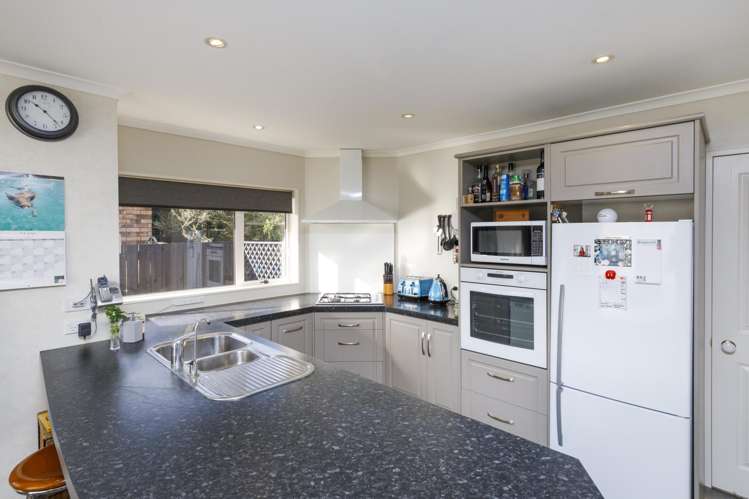 44 Peter Hall Drive Kelvin Grove_8