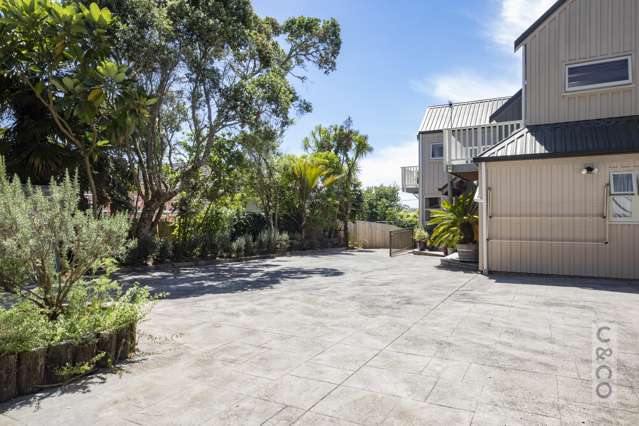 492 West Coast Road Glen Eden_2