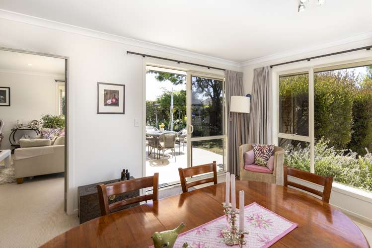 4 Easthaven Place Redwoodtown_8