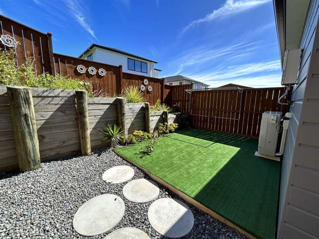 47 Matahae Drive Flat Bush_3