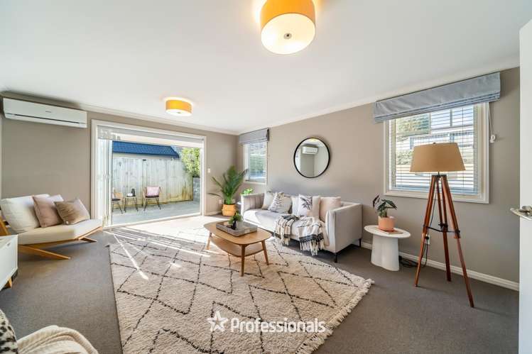 14 Ronald Scott Grove Riverstone Terraces_3