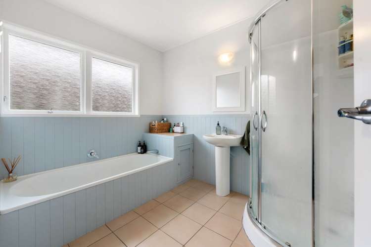 18 Booralee Avenue Botany Downs_19