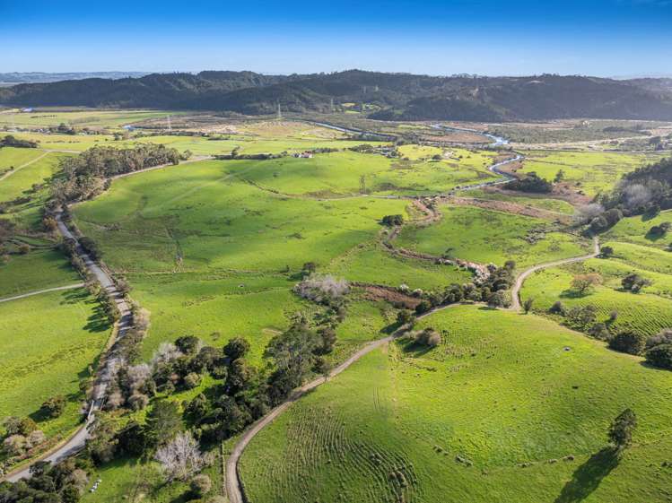 39 Inland Road Helensville_17