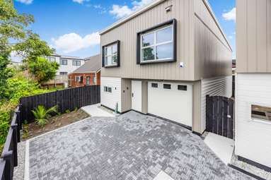 1-5/233 Great South Road_2