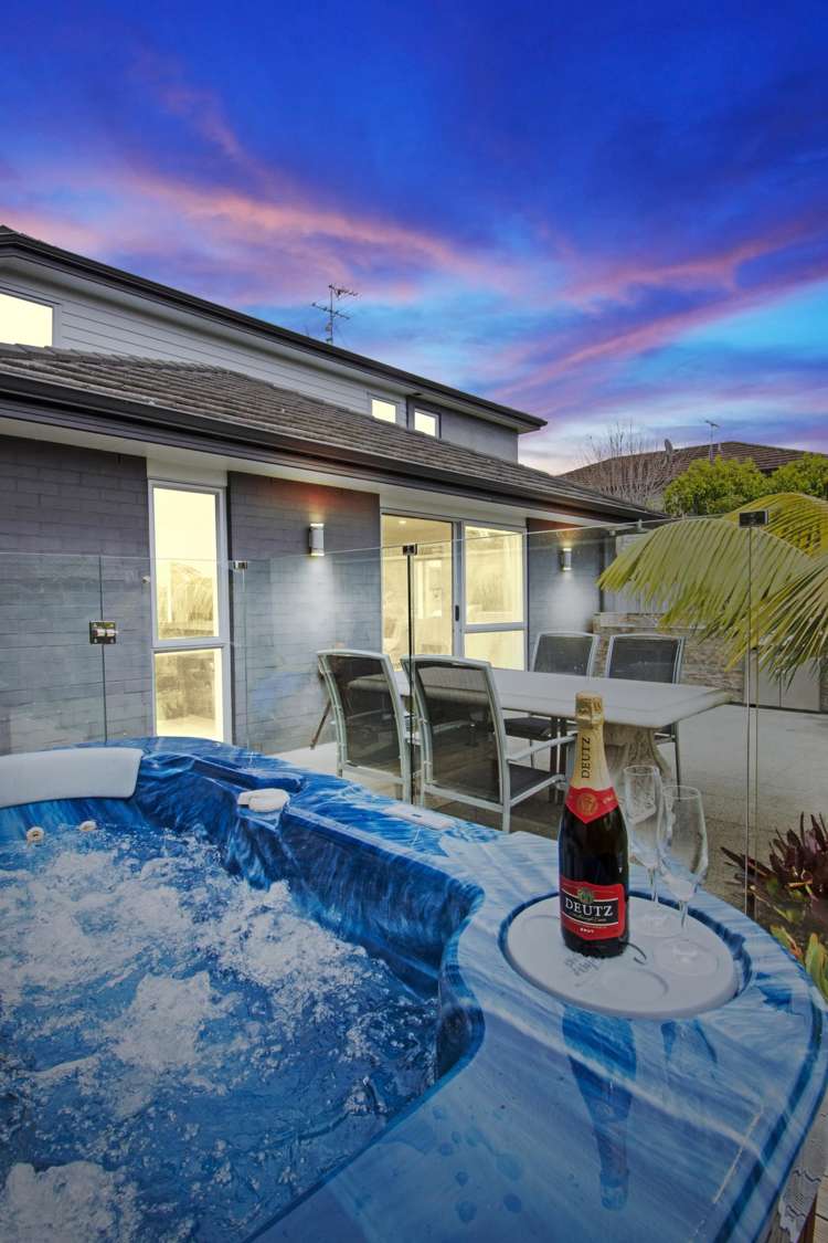 17 Turnberry Drive Wattle Downs_19