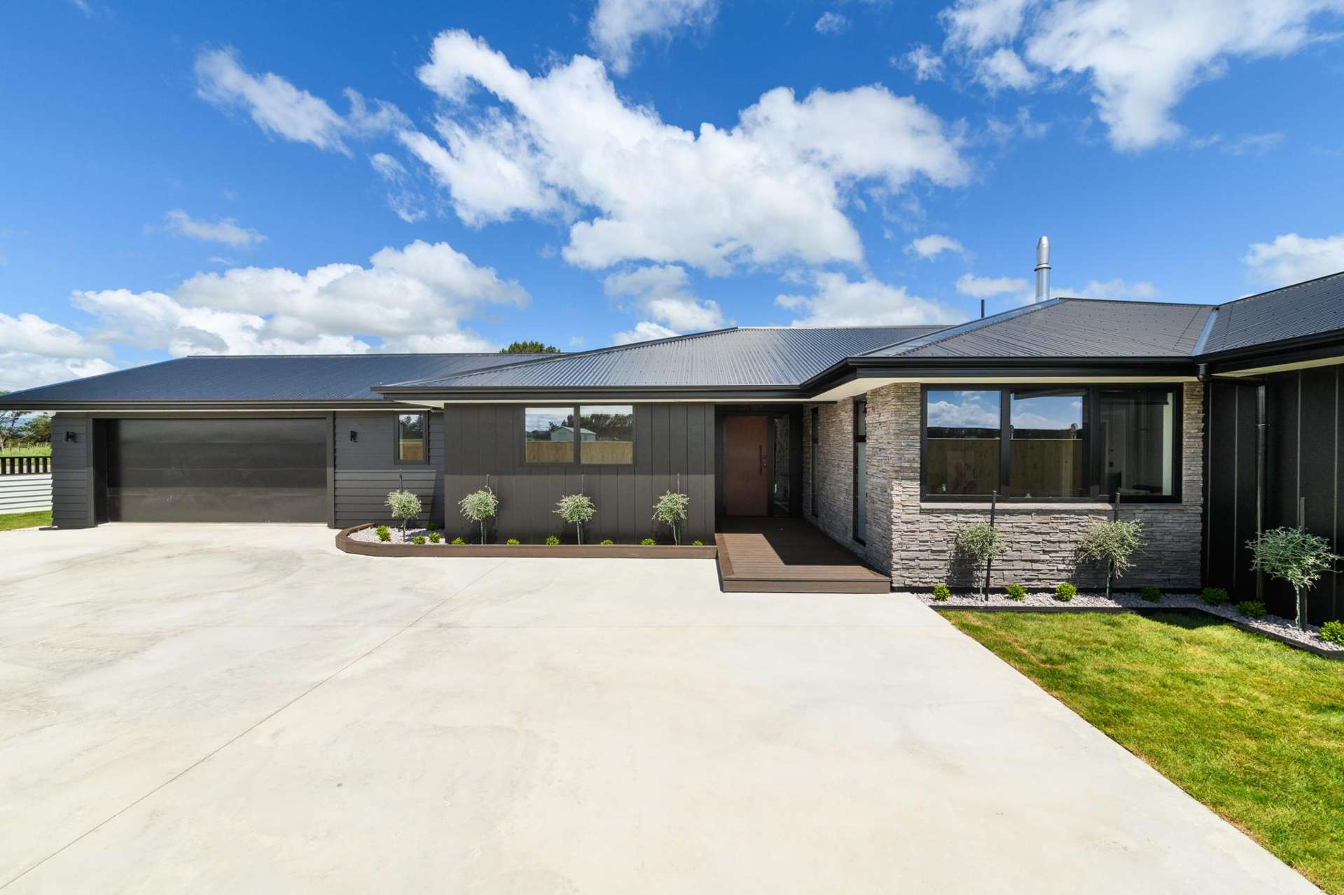 27 Reid Line West Feilding_0