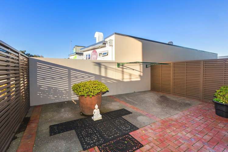 2/101 Dp Mana Esplanade Paremata_16