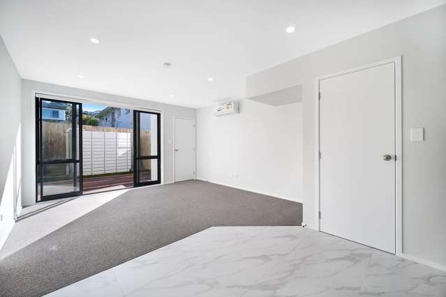 7/31 Ayton Drive 3320_4