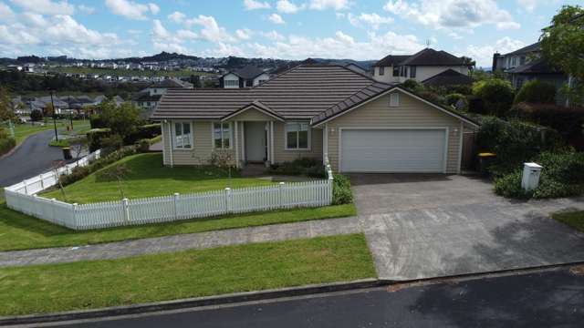 32 Walter Crescent Silverdale_2