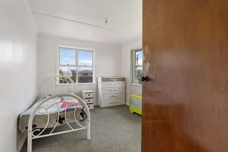 2 Robbins Crescent Hawera_9